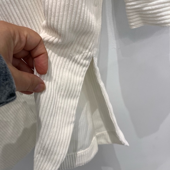 Beige ribben long shacket size large - Picture 5 of 8